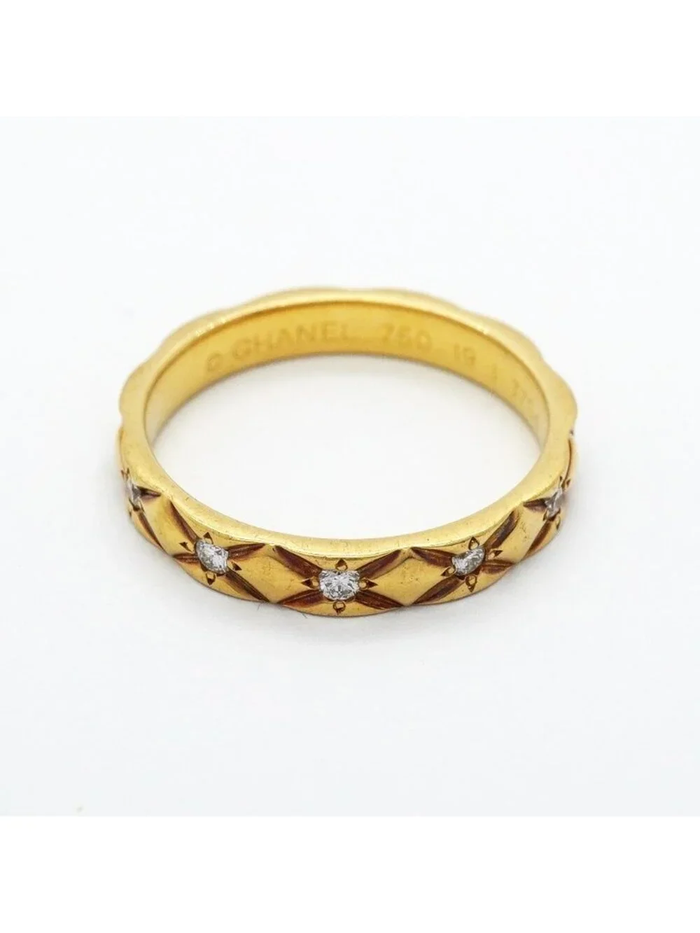 Chanel Ring Quilted 18K Yellow Gold Diamond